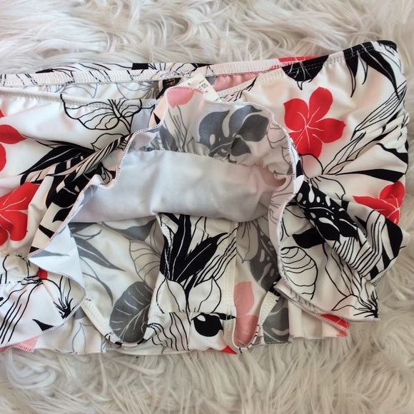 NWT Eddie Bauer Ruffle Swim Skirt - Picture 5 of 7
